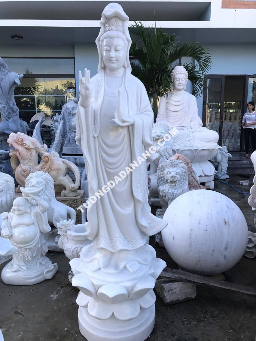 quan âm đứng 2m2 quan âm đứng trên sen