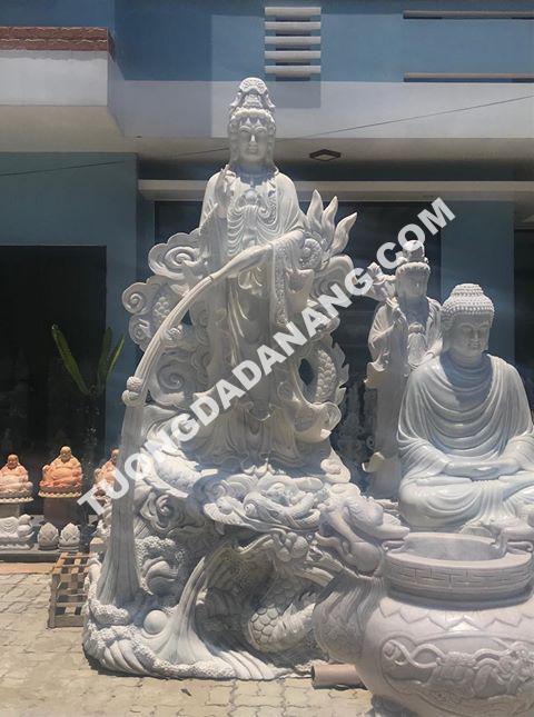 tuong-da-da-nang-quan-am-rong-3m2