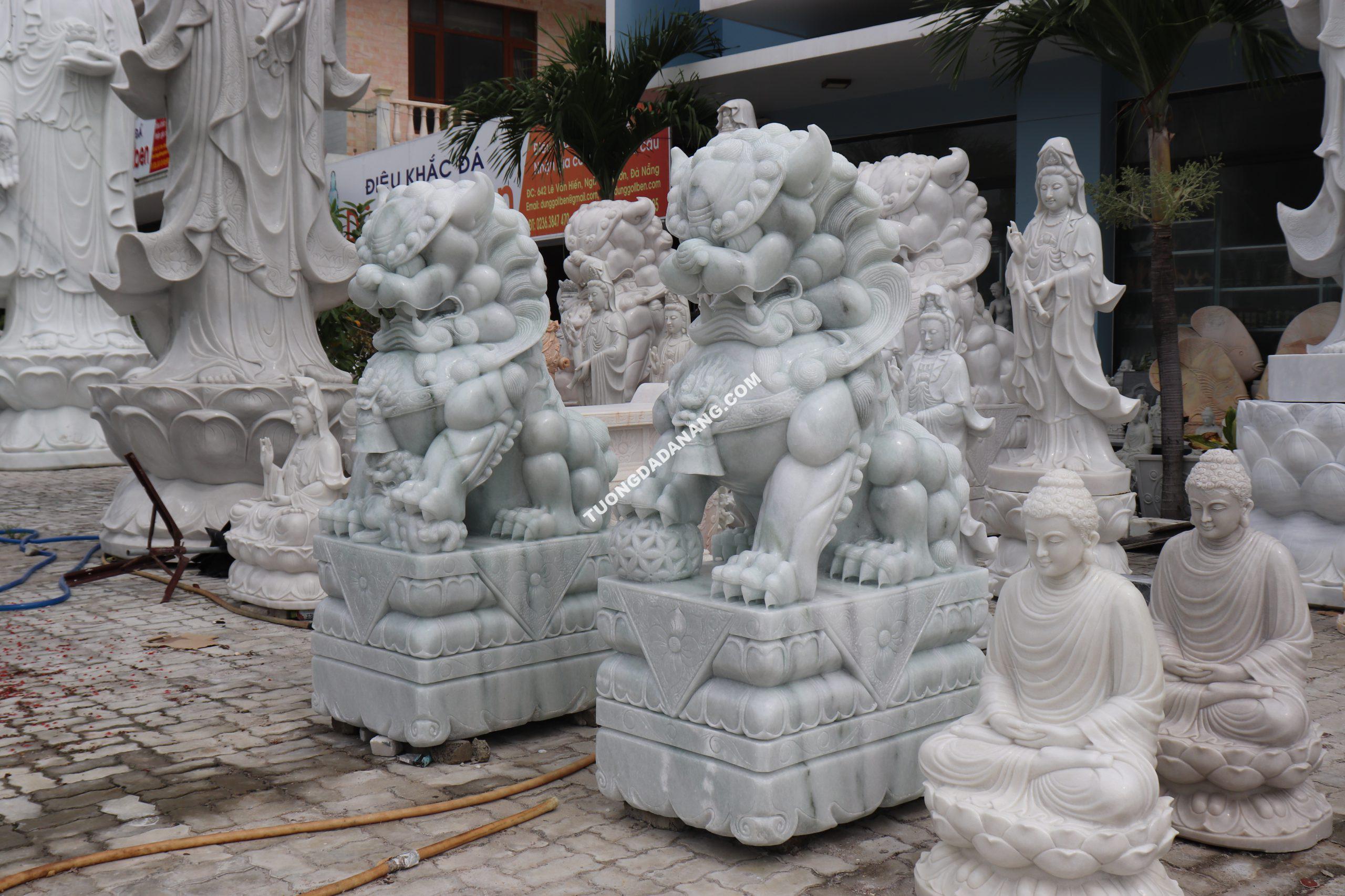 Điêu khắc tượng đá kỳ lân tại Đà Nẵng Điêu khắc tượng đá kỳ lân tại Đà Nẵng